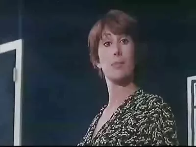 Un homme mûr baise une délicieuse femme noire rapidement avec un porno arab dina baiser