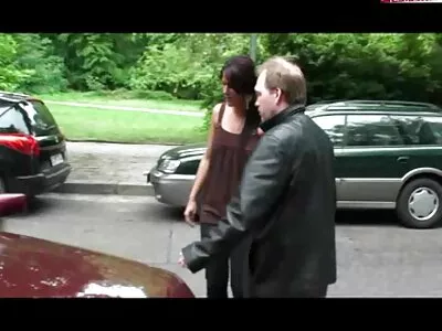 Couple de personnes âgées xxxl porno arab ayant du bon sexe à la maison