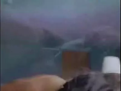 Un arab porno movie homme debout derrière une brune mature lui lèche l'anus