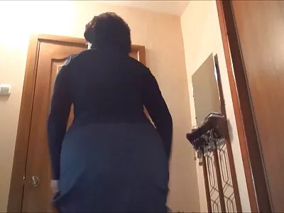 Embrasser une belle salope mature sur le canapé film porno complet arab