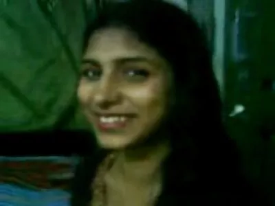 Une ado plus âgée porno arabe six baise un gros médecin noir avant le sexe anal