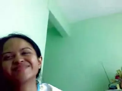 Tante indigène dans la chambre assise sur la bite de porno arabe francais son neveu