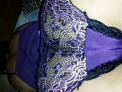 Maman russe baise son aflam porno arabi fils au lit.