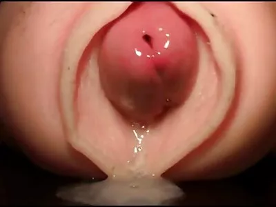 Une mère adulte brûle son fils en regardant du porno et film sex arabe complet l'aide à jouir