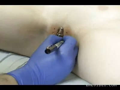 Un mec maigre réveille sa mère avec sex arab voyeur un massage stupide